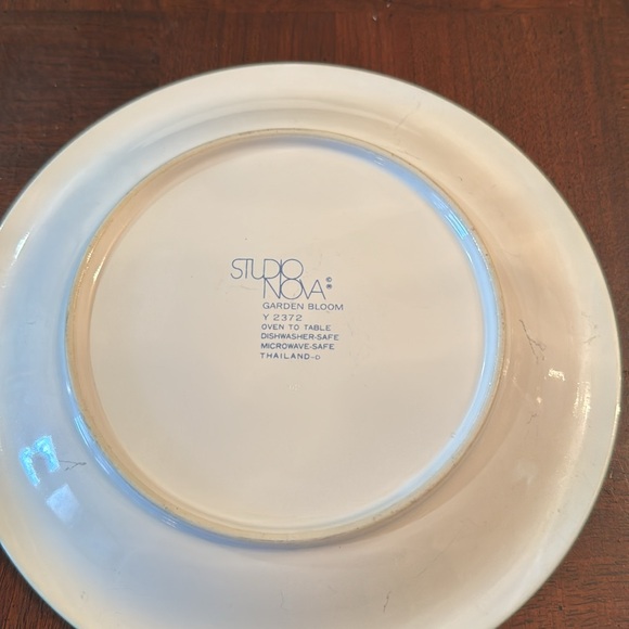 Mikasa Studio Nova Garden Bloom Set of 2 Salad Side Dessert Plates Dishes - Picture 5 of 7